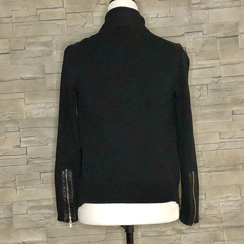 Banana Republic black cardigan - Picture 6 of 9
